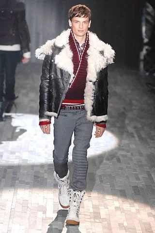 Look 30